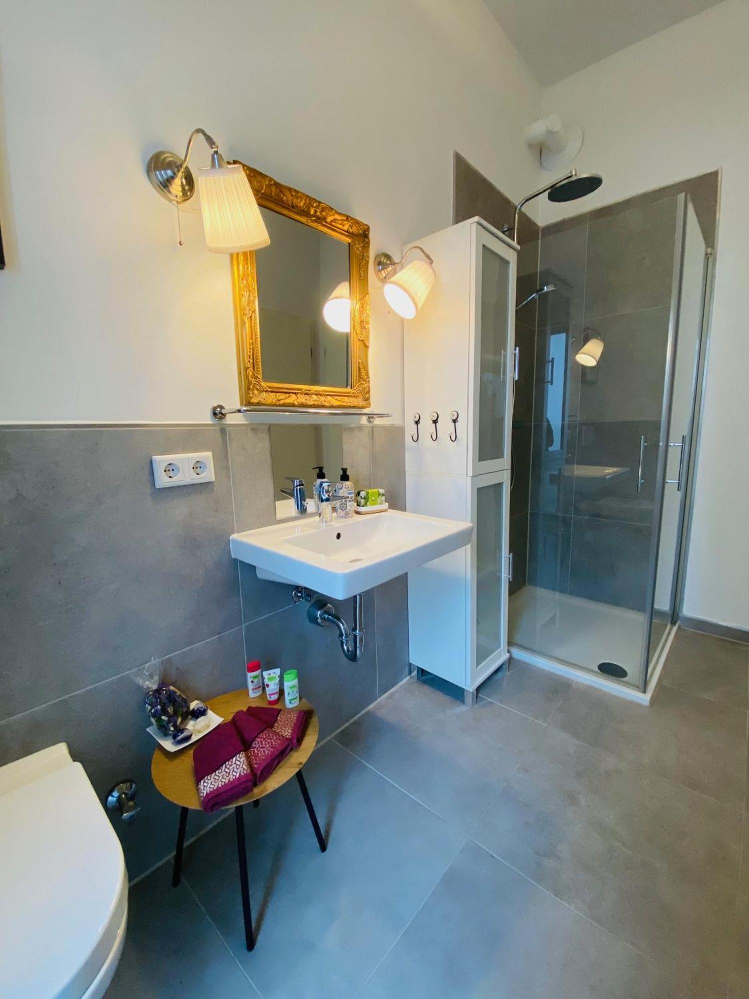 An Der Weser Mit Spielzimmer, Netflix, Bis 7 Pers Apartment *
